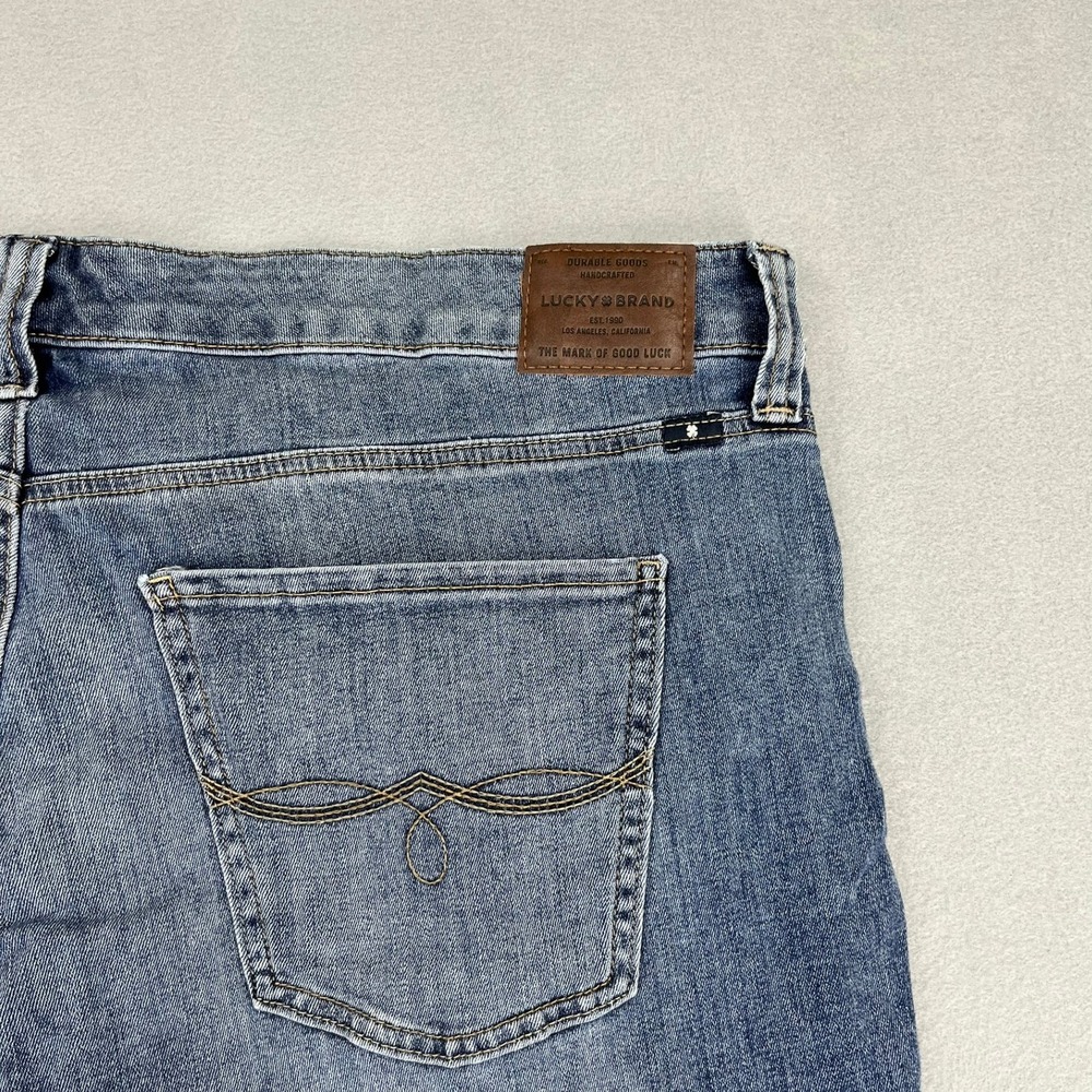 Lucky Brand Emma Crop Jeans Womens 20W Blue Medium Wash Distressed Raw Hem Denim - Picture 15 of 16